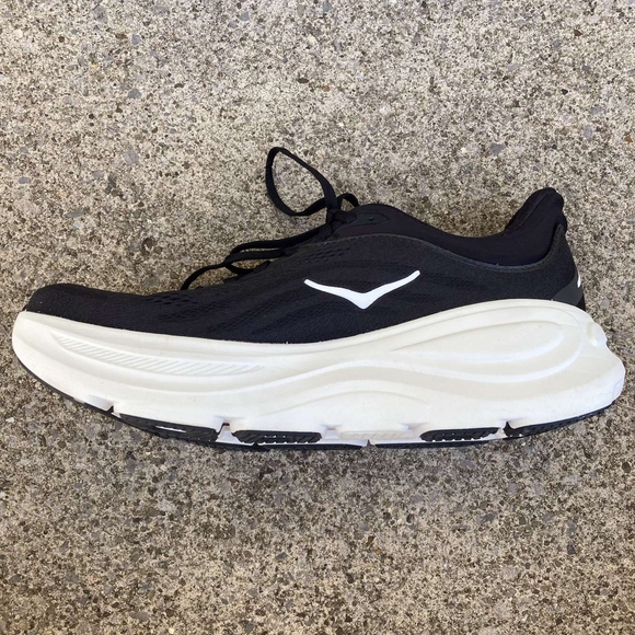 Hoka Bondi 9 - Black and White. Size 9 Mens - Picture 4 of 6